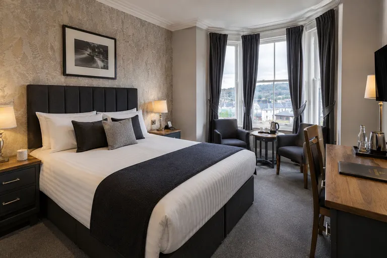 14 Bedroom Hotel for sale in Cardiff - photo 3 of 3