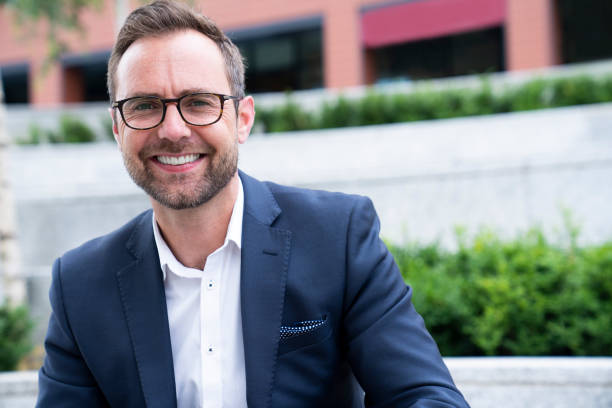 An agentlocal agent who manages your sale from start to finish
